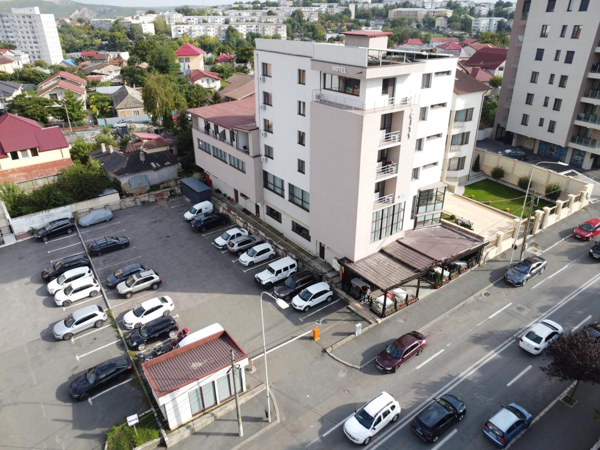 Hotel City Tulça Dış mekan fotoğraf